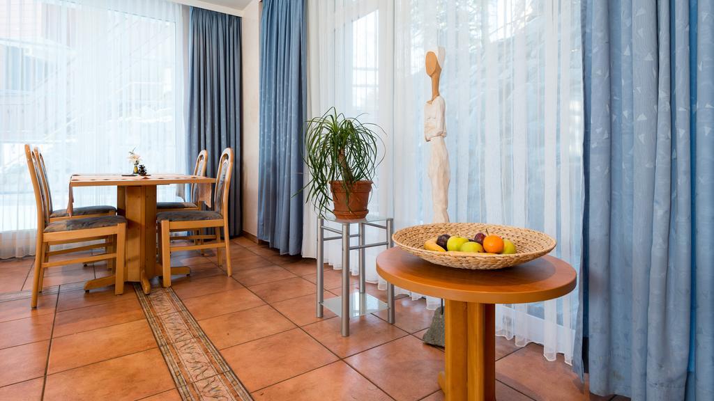 סאס פה Hotel Alpenperle מראה חיצוני תמונה