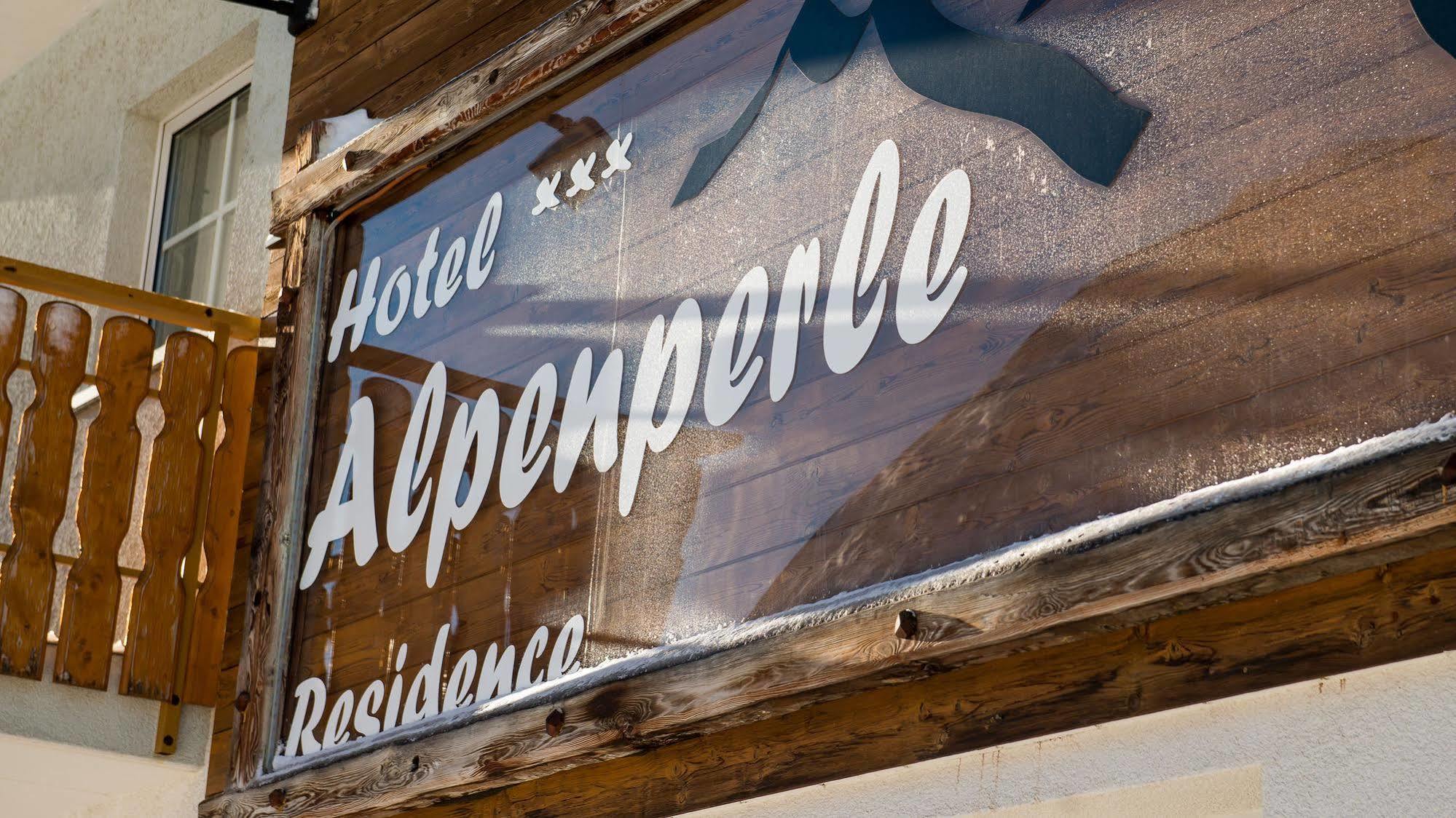 סאס פה Hotel Alpenperle מראה חיצוני תמונה