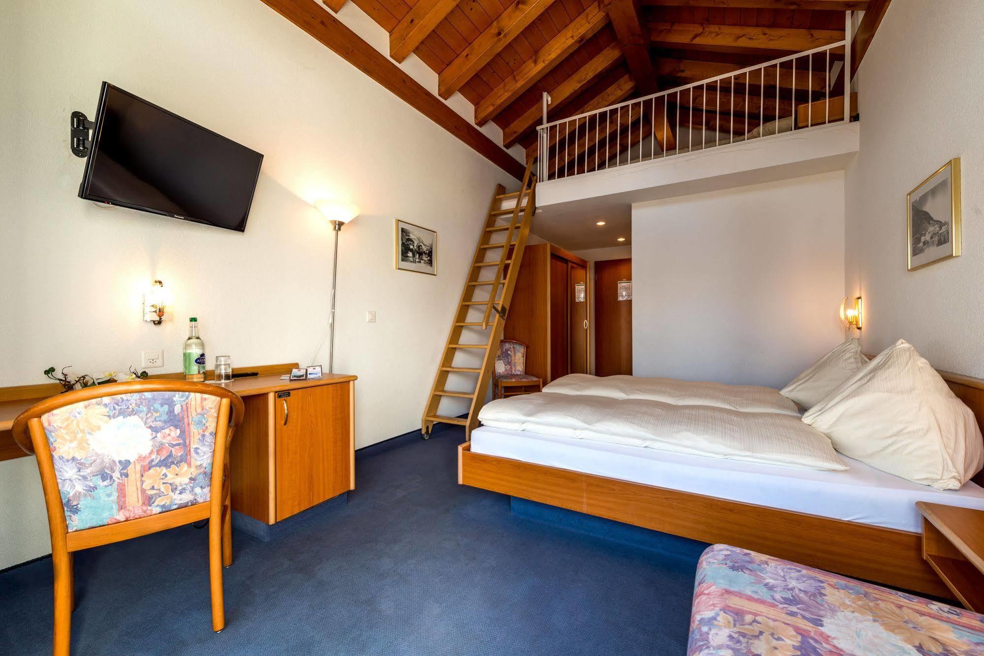 סאס פה Hotel Alpenperle מראה חיצוני תמונה