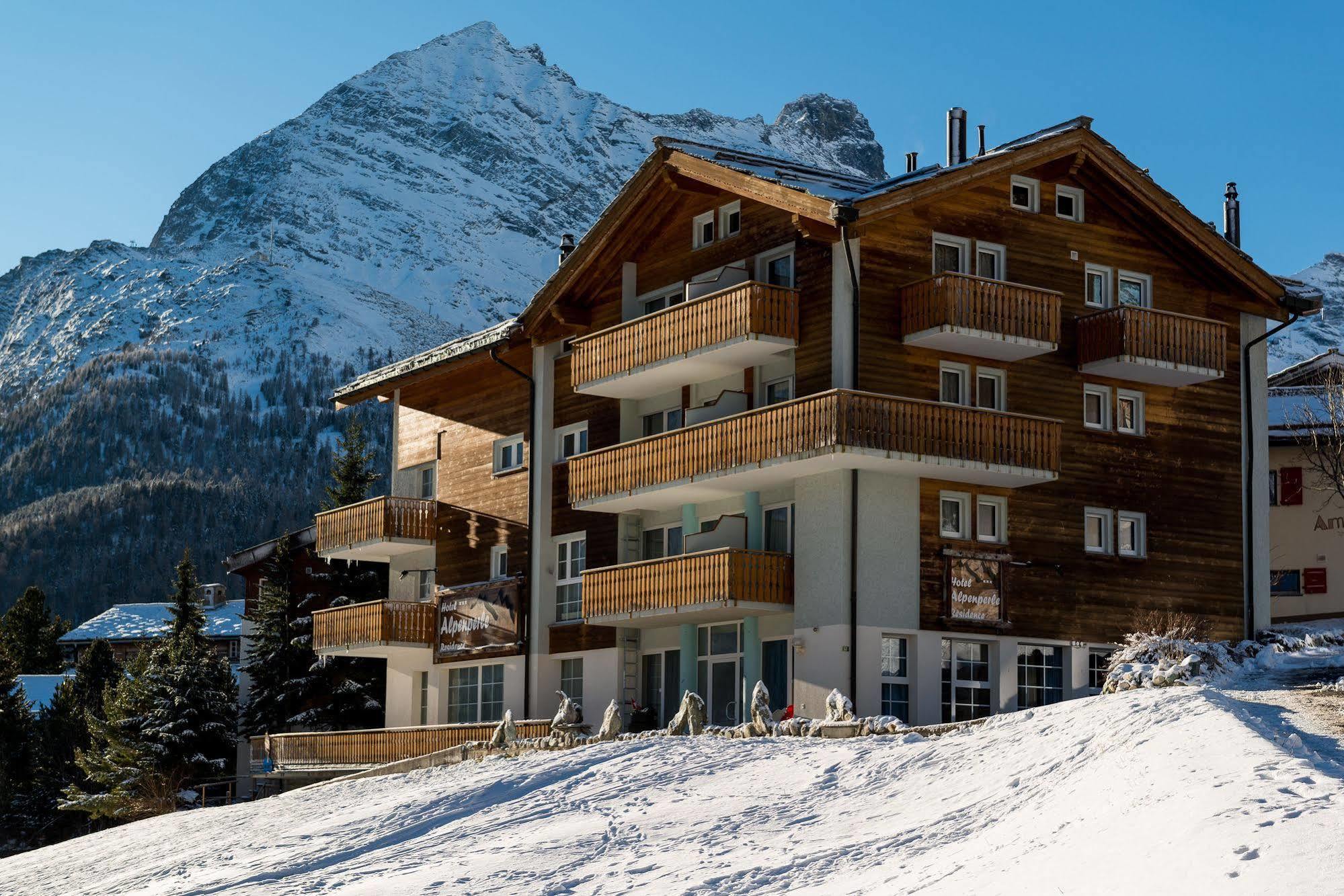 סאס פה Hotel Alpenperle מראה חיצוני תמונה