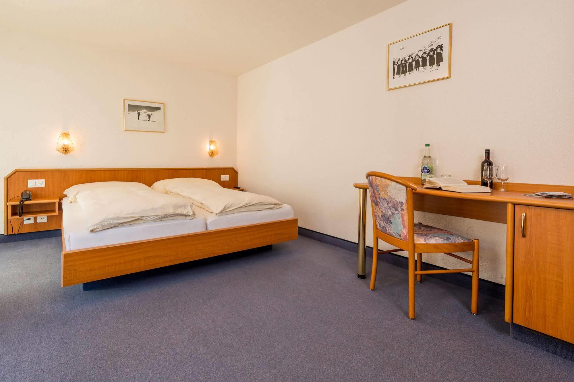 סאס פה Hotel Alpenperle מראה חיצוני תמונה